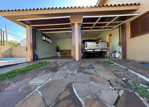Imagem Casa 274m2, 4 Quartos, Terreno 518m2, Avenida Luiz Pasteur, Sapucaia do Sul