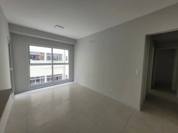 Imagem Excelente apartamento de 2 dormitórios -50 metros da Praia-Ponta da Praia!