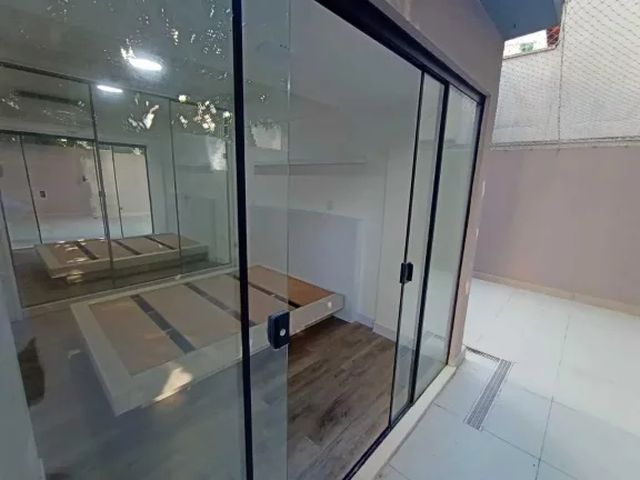 Imagem Apartamento com 2 dormitórios e 1 vaga de garagem em Balneário Camboriú/SC
