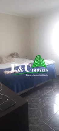 Imagem Casa / Sobrado para Venda em Limeira, Vila Queiroz, 5 dormitórios, 2 banheiros, 3 vagas