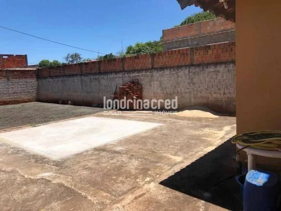 Imagem Casa Ampla na Zona Norte de Londrina – 382m² de terreno, 180m² construídos, 3 quartos, 5 vagas e espaço para futura área gourmet!