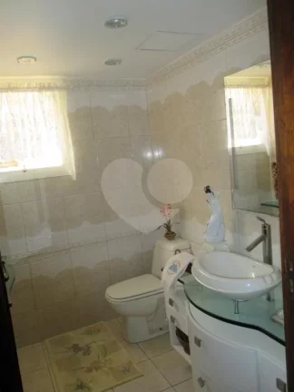 Imagem Sobrado à venda com 4 quartos, sendo 4 suítes, em Jardim Guedala, São Paulo - SP