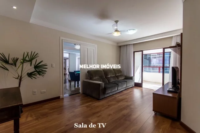 Imagem Apartamento à venda na Quadra mar com 5 Suítes sendo 2 máster localizado no centro de Balneário Camboriú