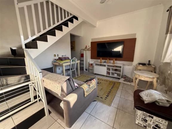 Imagem CASA COM 100 m² - QUIETUDE - PRAIA GRANDE SP