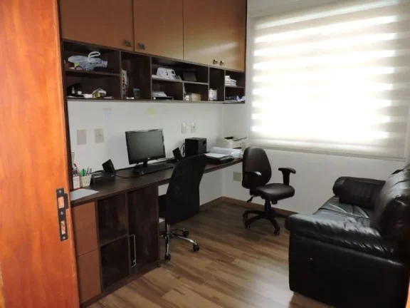 Imagem MIRANTE DO VALE. CASA COM 4 SUÍTES À VENDA, 440 M² EM TERRENO DE 1.600 M -
