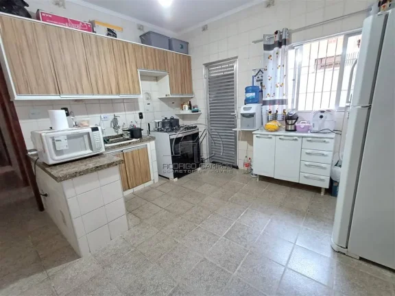 Imagem Espaçosa Casa Geminada 3 Quartos no Ocian - Praia Grande, SP