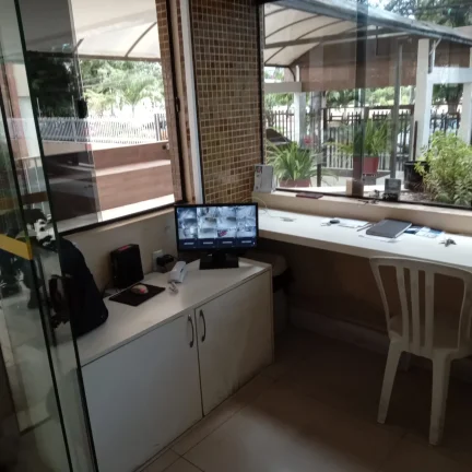 Imagem Espaçoso Apartamento no Pituba em Salvador Novo