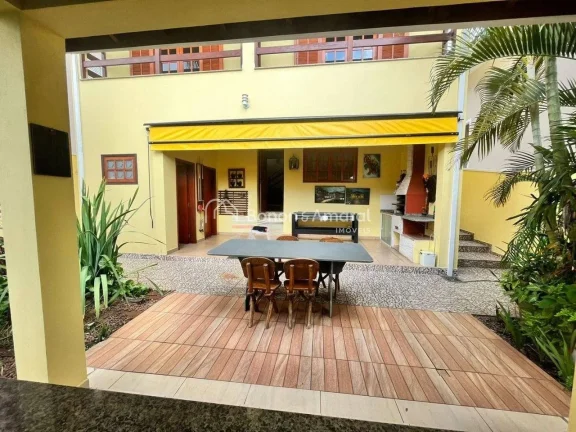 Imagem Descubra o lar dos seus sonhos em Valinhos-SP, em um condomínio fechado repleto de tranquilidade e ...