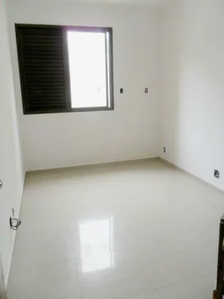 Imagem Praia de Pitangueiras, Local Nobre, Alto Padrão, Lazer Total, 2 Garagens, 145 m² úteis, Próximo ao Mar, Reformado.