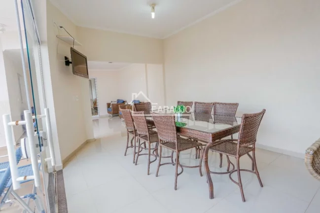 Imagem Casa em Condomínio à venda em Villa dos Inglezes com 330m² 3 suítes, 4 vagas