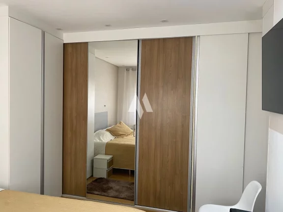 Imagem Oportunidade Imperdível na Ponta da Praia! Vende Apartamento de 2 dormitórios sendo 1 Suíte ,77m², Andar Alto e Lazer Completo