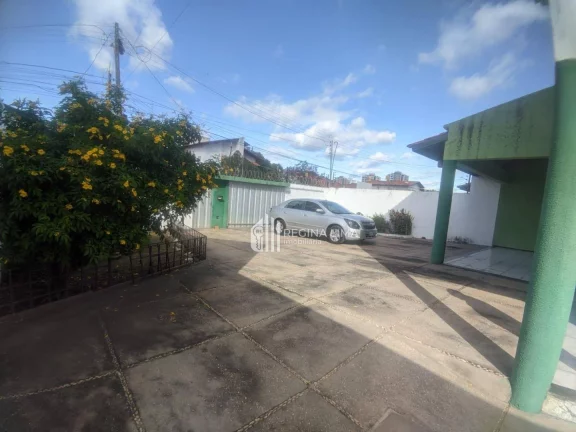 Imagem Casa duplex pronta para morar, 3 dormitórios à venda por R$ 650.000,00 - Horto - Teresina/PI
