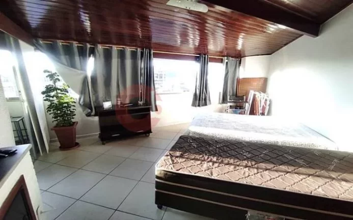 Imagem Cobertura com 3 dormitórios à venda, 150 m² por R$ 550.000,00 - Centro - Cabo Frio/RJ