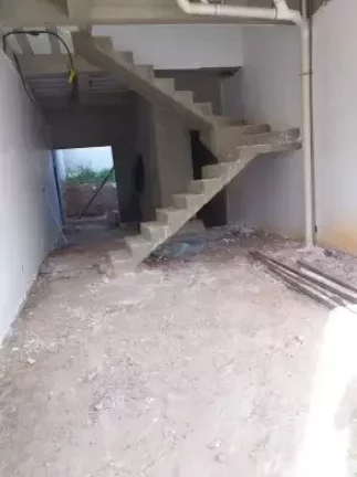 Imagem Casa duplex à venda, 3 quartos, 1 suíte, Novo Centro - Santa Luzia/MG