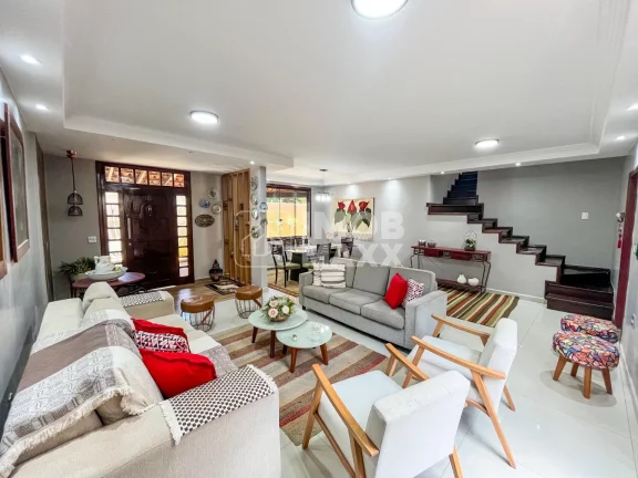 Imagem Excelente casa no Jardim Botânico, Brasília: 400m², 4 dormitórios, 4 suítes, 5 banheiros. Venda por R$ 1.350.000. Agende uma visita!