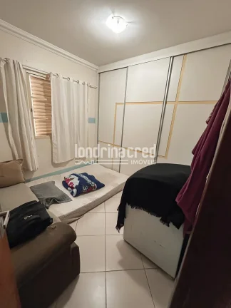 Imagem Apartamento no Jardim Jamaica em Londrina com 2 quartos, cozinha planejada e ótima localização próximo à Av. Arthur Thomas