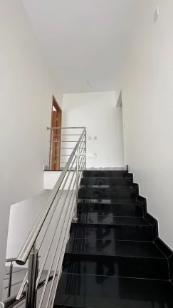 Imagem Sobrado Alto Padrão, 3 suítes, em Jardim Planalto, Goiânia/GO