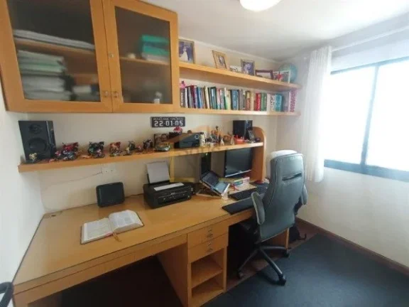Imagem Apartamento de 72 m², com 3 dormitórios, sendo 1 suíte, finos acabamentos, piso em mármore, clos...