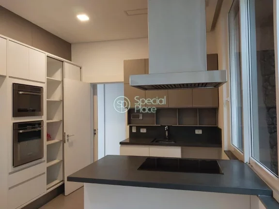 Imagem -Panamby - 433m² de área construída num terreno de 323m - 04 amplas suítes - sendo a principal c...