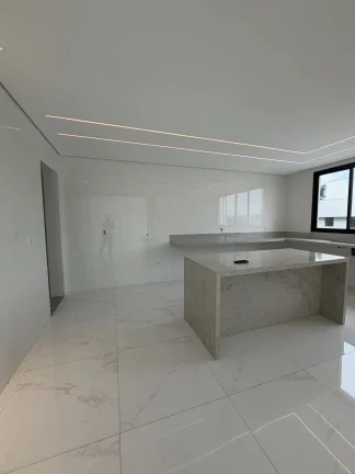 Imagem Casa Alto Padrão em Chácara Cotia, Contagem/MG