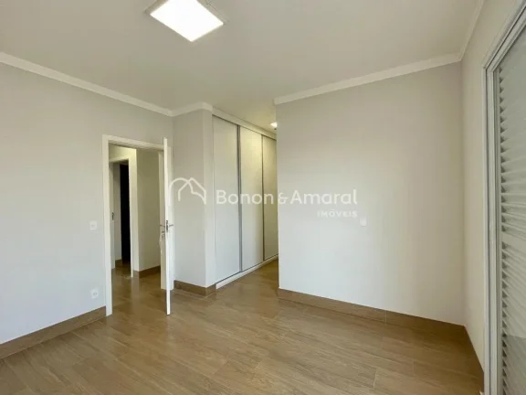 Imagem Casa à venda com 3 suítes no Bairro das Palmeiras, Campinas.
Em excelente localização, próximo ...