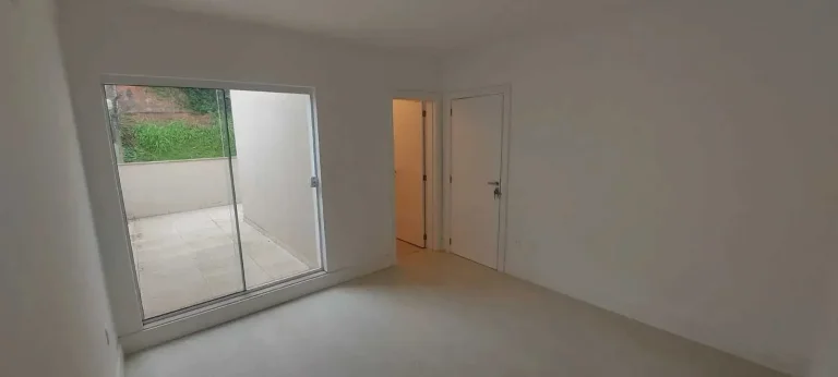 Imagem Casa com 5 suítes e 5 vagas na garagem na Praia dos Amores - Balneário Camboriú/SC