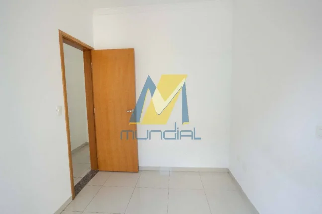 Imagem Cobertura sem condomínio à venda na Vila Floresta com terraço