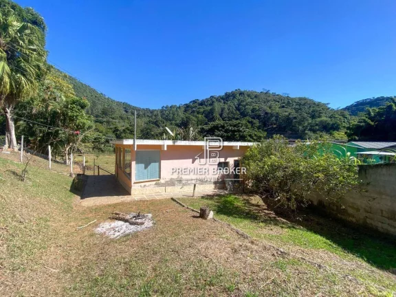 Imagem Casa à venda, 95 m² por R$ 450.000,00 - Pessegueiros - Teresópolis/RJ