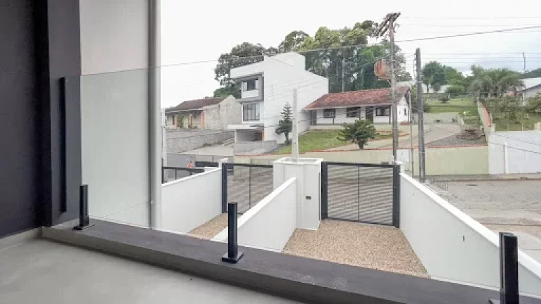 Imagem Sobrado com Suíte, Piscina e Área de Festas no bairro Velha