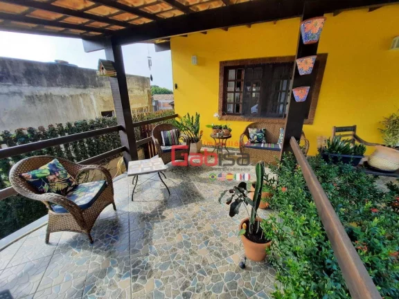 Imagem Casa com 4 dormitórios à venda, 200 m² por R$ 980.000,00 - Balneário São Pedro II - São Pedro da Aldeia/RJ