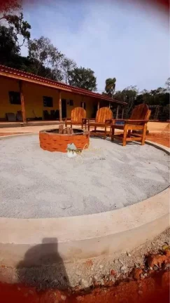 Imagem Chácara à venda em Ibiúna com 4 Dormitórios