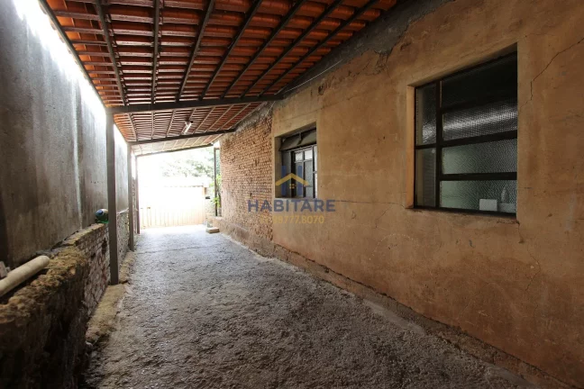Imagem Casa no melhor ponto do Milionários.
