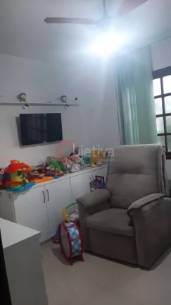 Imagem Casa com 2 dormitórios à venda, 70 m² por R$ 370.000,00 - Ogiva - Cabo Frio/RJ
