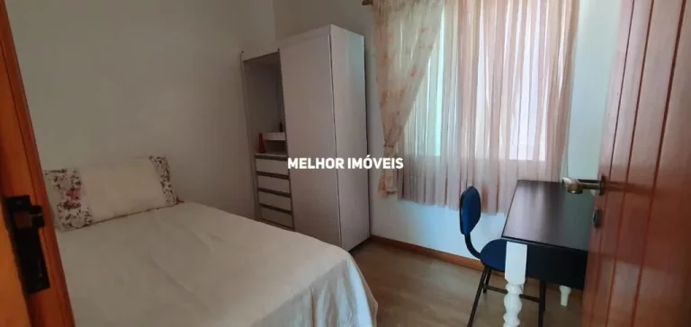 Imagem Casa Frente Mar á venda com 5 dormitórios sendo 1 suíte com vista mar em Balneário Piçarras