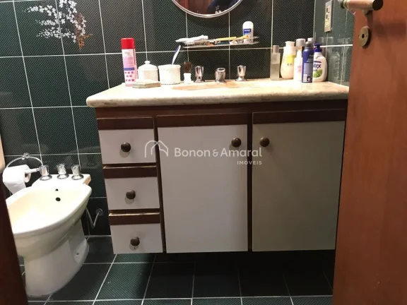Imagem Amplo Imóvel à Venda com 3 Quartos em Campinas

Estamos oferecendo um espaçoso imóvel localizado...