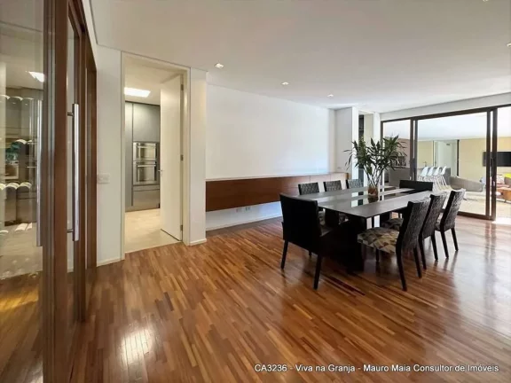 Imagem Cond. Vila de São Fernando - Moderna e impecável! Adega, gourmet, piscina.