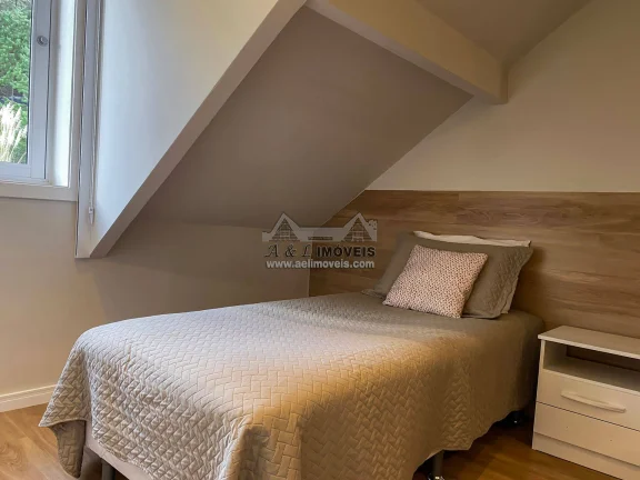 Imagem Apartamento à venda em Campos do Jordão – Lindo duplex com 03 dormitórios