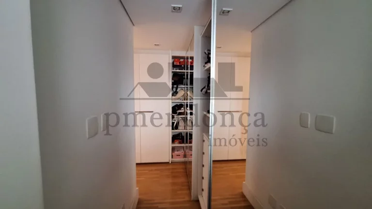Imagem Apartamento de 153m² a venda na Rua Fabia, 3 suítes e 3 vagas.