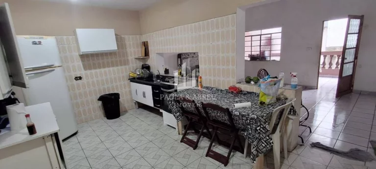 Imagem São 2 Casas 125m², Com 5 e 4 Cômodos, Laje, Escritura, 1 Vaga, 1 Quadra da Av. Pres. Castelo Branco no Jardim Zaíra, Mauá-SP