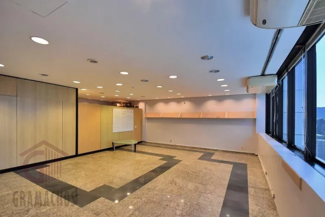 Imagem Locação Prédio Comercial Av. Tiradentes - Infraestrutura Completa