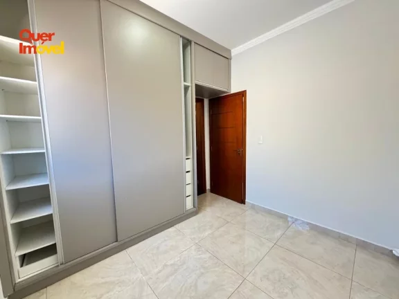 Imagem Casa de Luxo em Condomínio para Venda ou Locação no Jardim Cybelli, Ribeirão Preto-SP 3 Quartos, 2 Suítes, 2 Salas - Condomínio Residencial dos Ipês