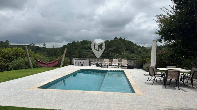 Imagem Casa de Alto Padrão no Residencial 7 Lagos - Estilo Inglês, Sofisticada!