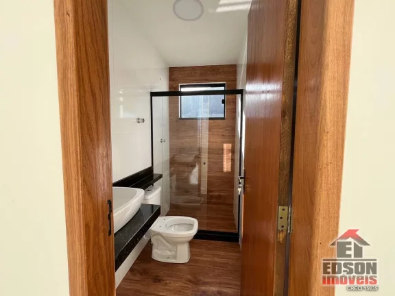 Imagem Casa 3 Quartos, sendo 1 Suíte, Churrasqueira em Itaipuaçu