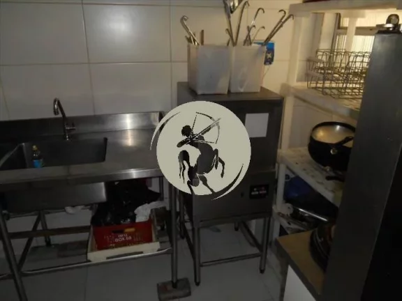 Imagem PONTO COMERCIAL RESTAURANTE, FATURA EM TORNO DE 80.000,00 EM 1 TURNO DEIXA 10.000,00 8 FUNCIONÁRIOS...