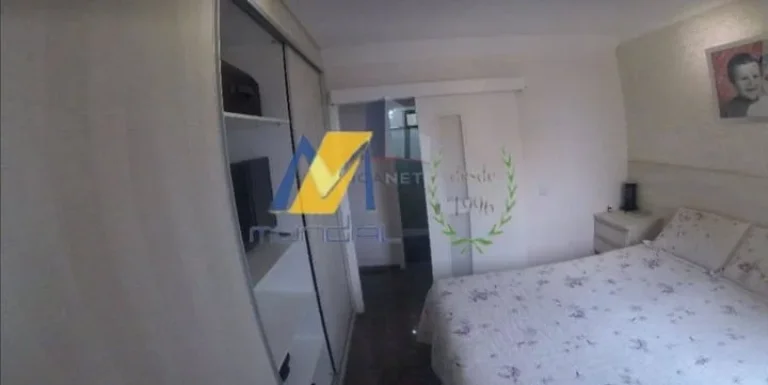 Imagem Com 2 dormitórios, sendo 1 suite, sala 2 ambientes.
