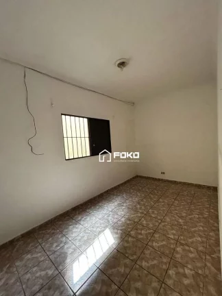 Imagem Sobrado com 3 dormitórios para alugar, 250 m² por R$ 3.180,00/mês - Jardim Rosa de Franca - Guarulhos/SP