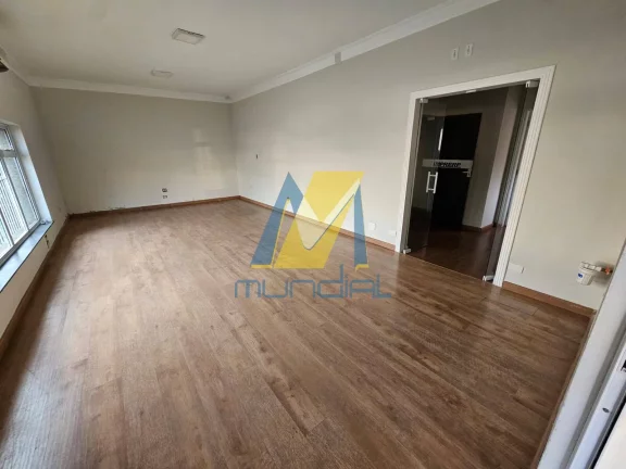 Imagem Prédio Comercial de 150m² com 3 Pavimentos, Elevador e Fachada Envidraçada - Projeto Aprovado para Salas Comerciais.