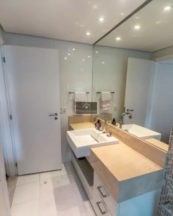 Imagem ITAIM BIBI LOCAÇÃO APARTAMENTO TOTALMENTE MOBILIADO 2 SUÍTES SALA 2 AMBIENTES LAVABO AR-CONDICIONADO VARANDA ANDAR ALTO 2 VAGAS LAZER COMPLETO