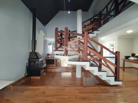Imagem Casa no Champagnat | Amizade | 299m²