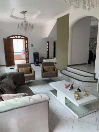 Imagem Casa de Alto Padrão na Atalaia - 4 Quartos, Piscina e Espaço de Churrasqueira - Imperdível!